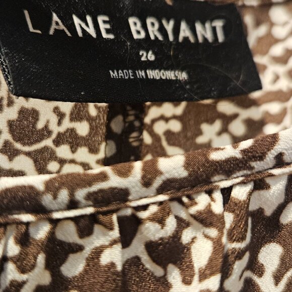 SUMMER SALE! PRICE DROPPED! Women's 24, Lane Bryant ruffled short sleeve blouse - Picture 2 of 3